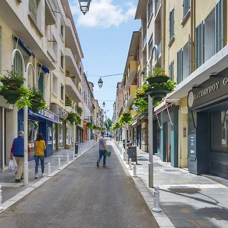 Beautiful Flat In The Heart Of Mourillon In - Welkeys Toulon